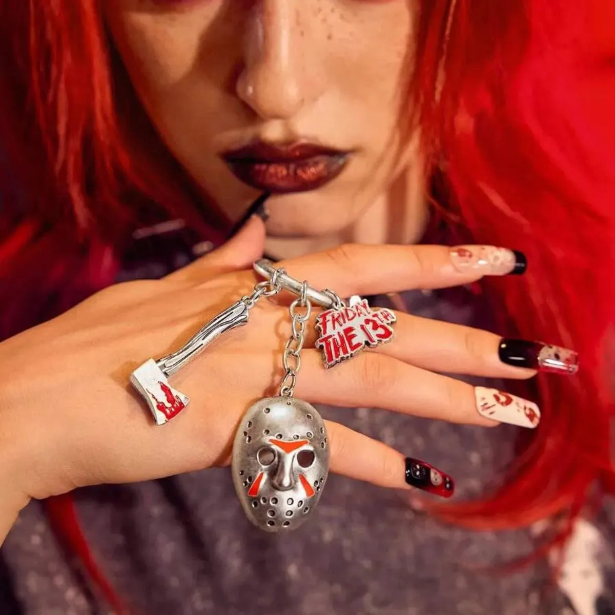 Chaveiro Sexta Feira 13 Jason Máscara Metal Prata Terror
