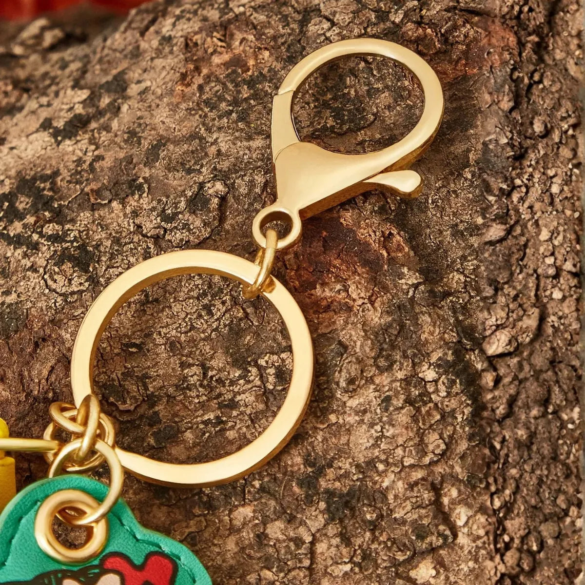Chaveiro Frida Kahlo Floral Verde Dourado