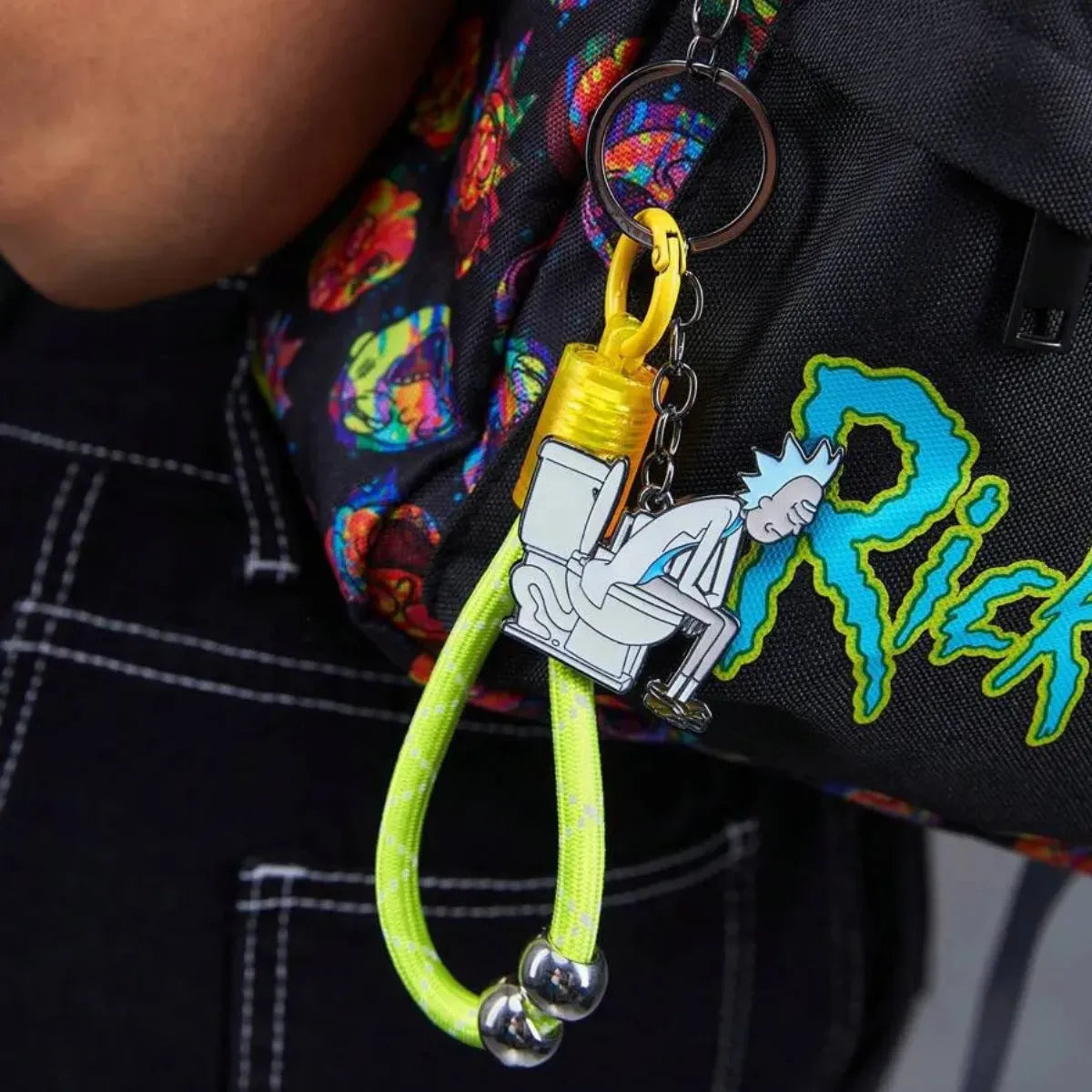 Chaveiro Rick and Morty Metal Cordão Neon Amarelo Verde